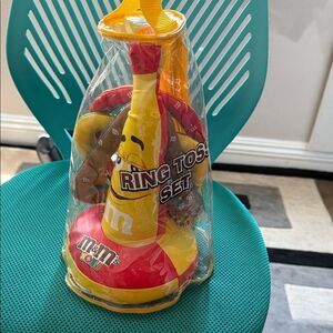 M&M'S Colorful Ring Toss Game - Red & Yellow